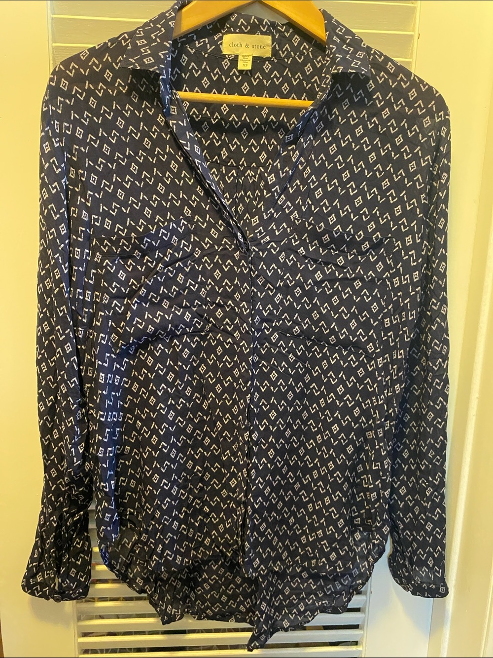 cloth & stone Navy and White Diamond Print Button-Down Shirt